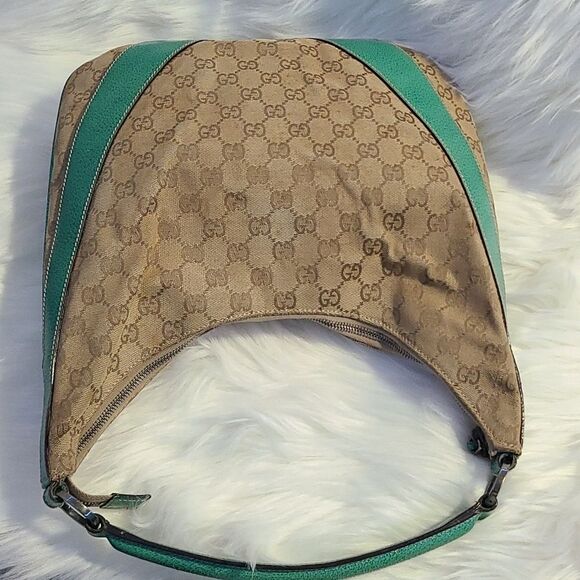 💯 Authentic Gucci Handbag 🍀 - Picture 7 of 12